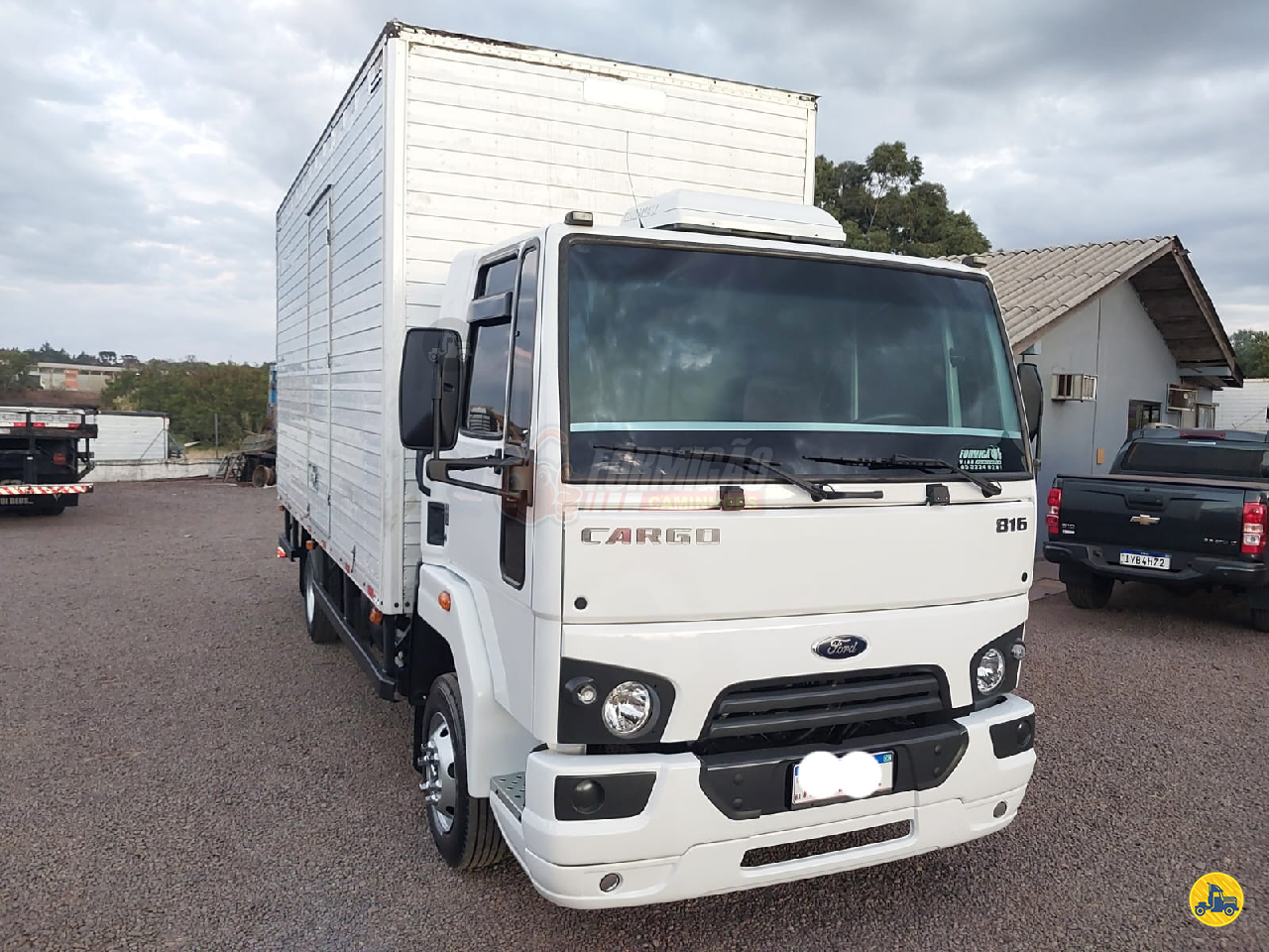 CAMINHAO FORD CARGO 816 Baú Furgão Toco 4x2 Formigão Caminhões CASCAVEL PARANÁ PR